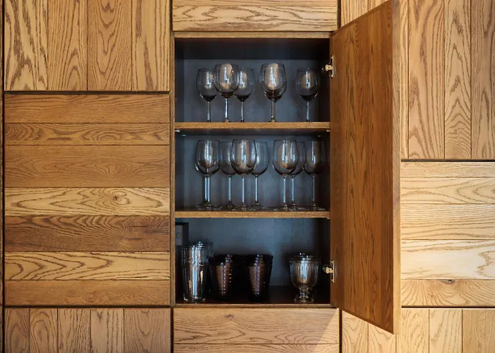 Tobias By Juniper Таллин